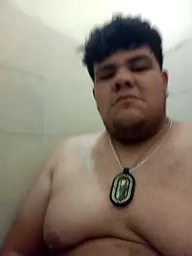 Snapshot of Brazzino04 chatting on March 3, 9:26 am Brazzino04 online show from March 3, 9:26 am