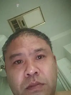 wanggang880903 online show from April 14, 11:00 pm