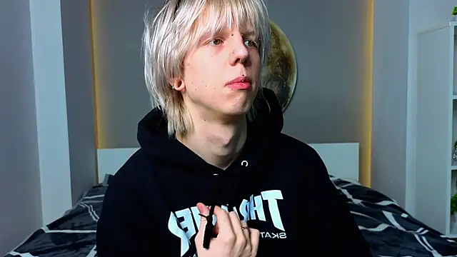 Snapshot of Mark_Shoyer2 chatting on February 27, 1:38 am Mark Shoyer2 online show from February 27, 1:38 am