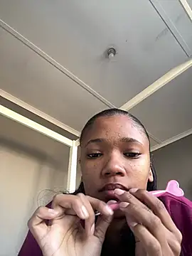 Snapshot of SweetBeauty4you chatting on July 13, 11:46 am SweetBeauty4you online show from July 13, 11:46 am