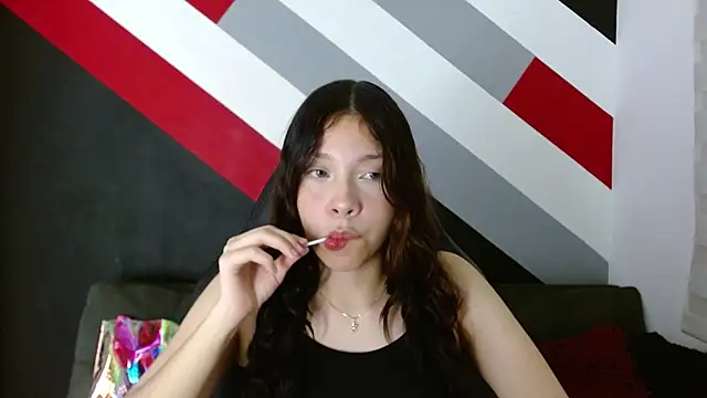 Snapshot of Sweet_kitty_05 chatting on February 27, 1:49 am Sweet kitty 05 online show from February 27, 1:49 am