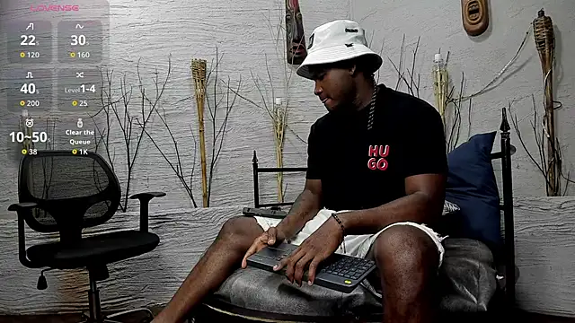 DarianWill18 online show from March 28, 3:28 am