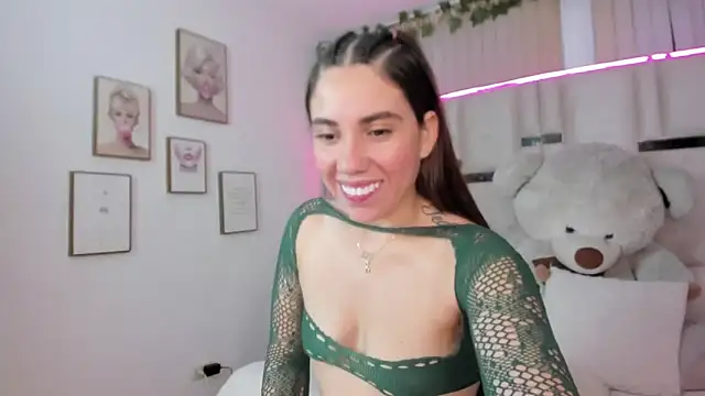 Hanna klover online show from April 2, 4:10 am