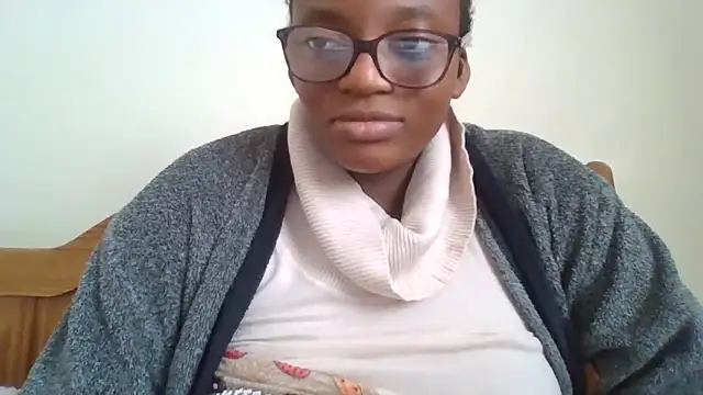 Snapshot of SexyGemBeauty chatting on April 19, 1:54 pm SexyGemBeauty online show from April 19, 1:54 pm
