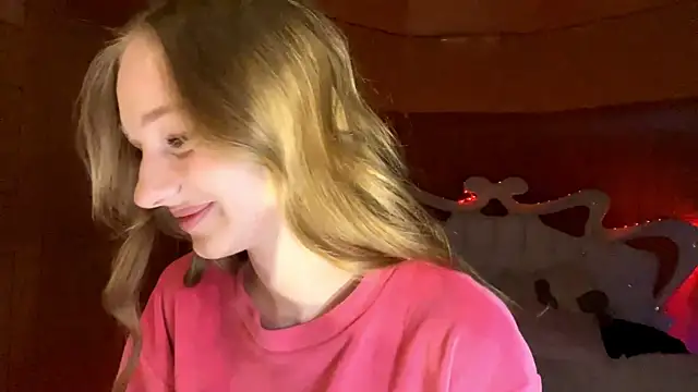 Anika Socutehe online show from April 17, 8:12 pm