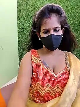 Snapshot of Tinaa_baby chatting on April 24, 8:00 pm Tinaa baby online show from April 24, 8:00 pm