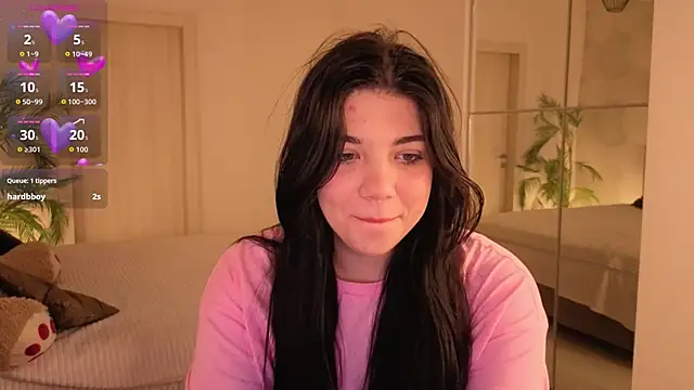 FreyaFondness online show from March 5, 9:55 pm