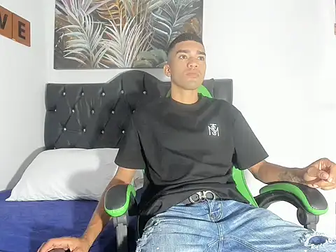 mauricio smiith online show from March 2, 2:14 am