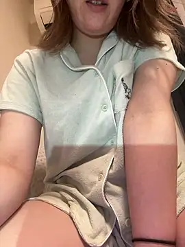 Snapshot of misa_chan_love chatting on June 27, 2:34 pm misa chan love online show from June 27, 2:34 pm