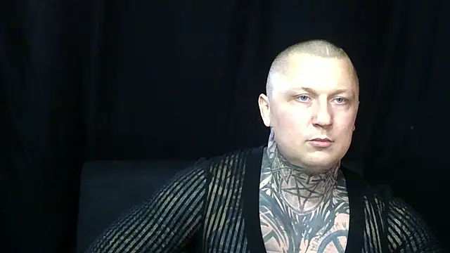 devilWithTats online show from March 10, 10:42 am