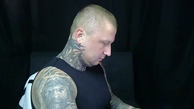 devilWithTats online show from May 15, 12:23 pm