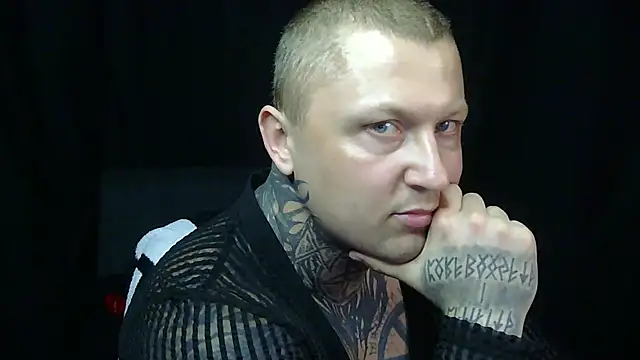 devilWithTats online show from May 20, 7:25 am