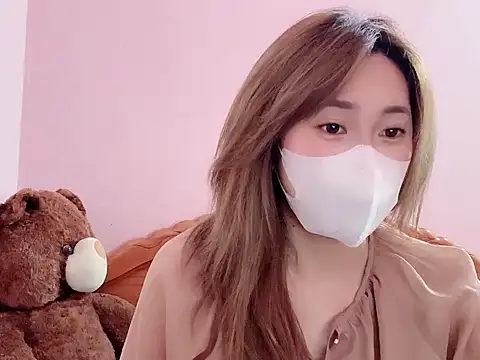 Ellie8386 online show from May 4, 5:14 am