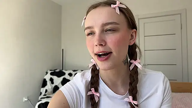 Lolatatee online show from March 13, 11:17 am