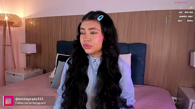 missprada  online show from March 19, 12:09 pm