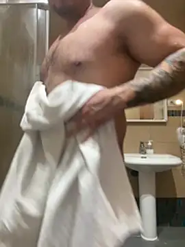 alexandeerr1986 online show from April 20, 6:20 pm