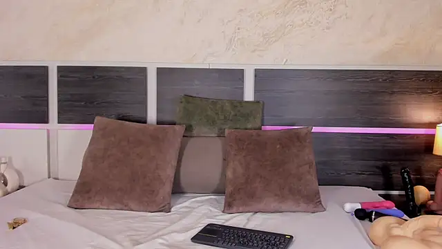 Natalia Cruzz online show from March 29, 9:26 pm