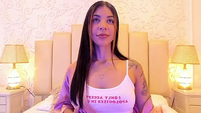 Snapshot of VioletaHills_ chatting on June 24, 12:37 pm VioletaHills online show from June 24, 12:37 pm