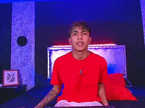 Snapshot of YOSEPH_20 chatting on March 3, 2:07 am YOSEPH 20 online show from March 3, 2:07 am