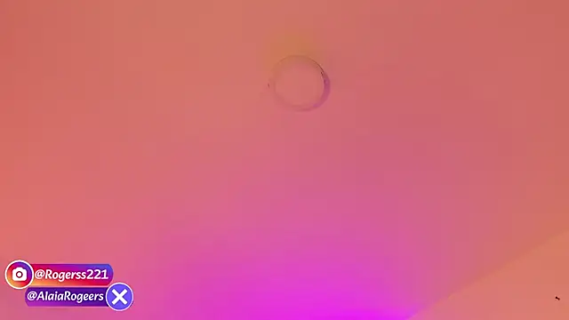 AlaiaRogers online show from May 21, 10:44 am