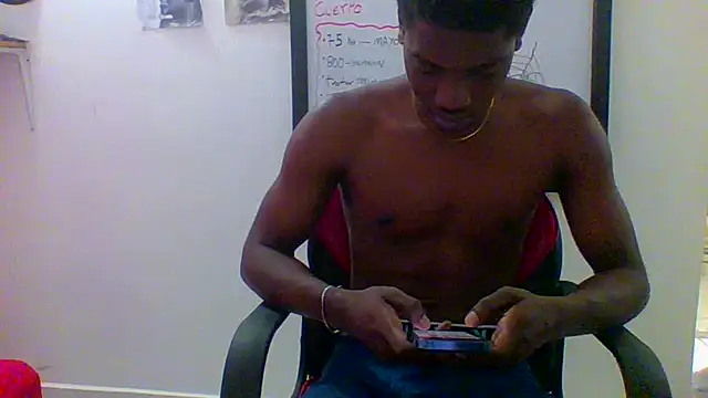 Snapshot of charles_king chatting on May 9, 8:25 pm charles king online show from May 9, 8:25 pm