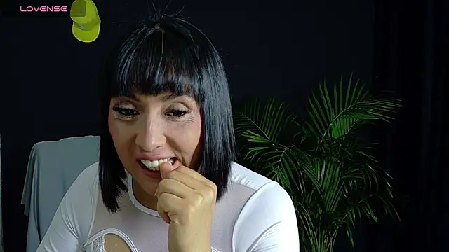 Snapshot of Valeriaa_cruz chatting on March 2, 11:39 am Valeriaa cruz online show from March 2, 11:39 am