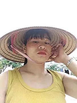 Lilinn  online show from March 31, 3:30 am