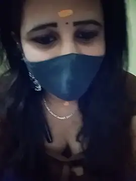 Snapshot of Tamil_Rani- chatting on May 26, 6:59 pm Tamil Rani- online show from May 26, 6:59 pm