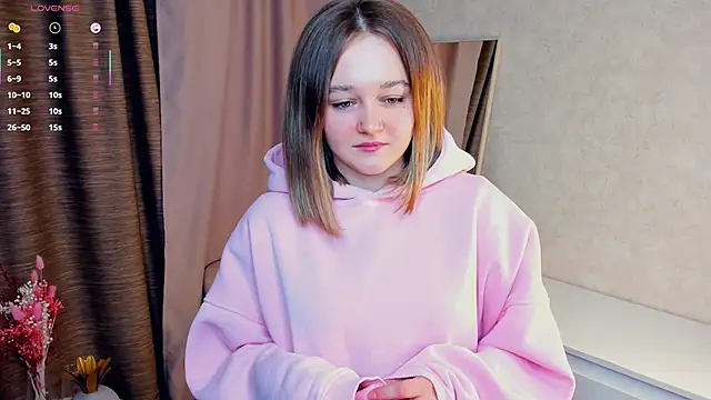 DesireeGoss online show from March 1, 6:48 am