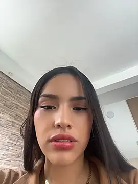 Mia-villalobos online show from May 28, 2:03 pm