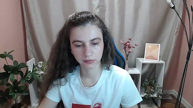 MistyBree online show from May 16, 8:00 am