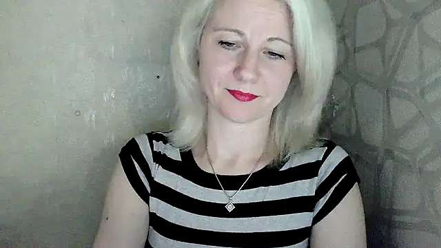 Katerina-Kissa online show from May 28, 6:49 pm