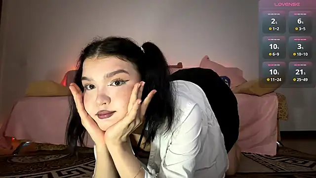 Snapshot of CartiBlue chatting on July 9, 4:22 pm CartiBlue online show from July 9, 4:22 pm