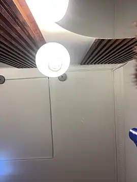 Emi rousse online show from April 8, 12:27 pm