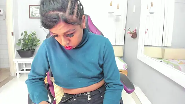 Snapshot of Nahomy_Collins_ chatting on July 1, 8:08 pm Nahomy Collins online show from July 1, 8:08 pm