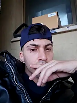 Snapshot of Andreakkkk chatting on March 3, 4:57 pm Andreakkkk online show from March 3, 4:57 pm