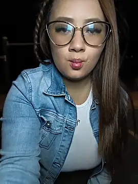 maleja smmith online show from March 20, 4:50 am