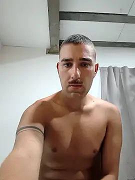 straightdude99 online show from March 1, 5:31 am