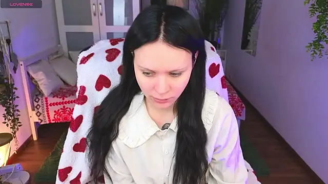 kittenlolla online show from March 6, 5:37 am