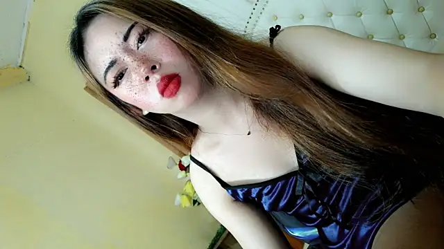Seductive sophie online show from May 3, 1:55 am