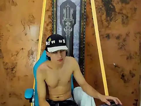 monky 0002 online show from June 8, 1:28 am