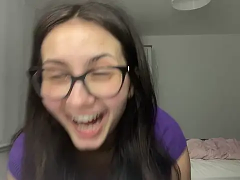 Ellamay06 online show from April 15, 7:21 pm