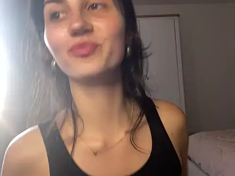 Snapshot of Ellamay06 chatting on June 2, 5:15 pm Ellamay06 online show from June 2, 5:15 pm