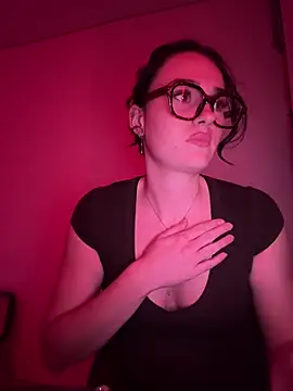 Claraaaaa06 online show from April 19, 7:38 pm