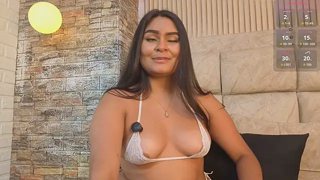 amarahanks11 online show from April 9, 6:19 am