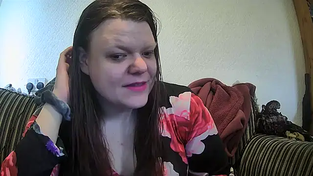 CrystalBabes online show from March 12, 11:49 am