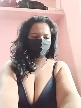 Miss-Dolly07 online show from July 17, 1:34 am