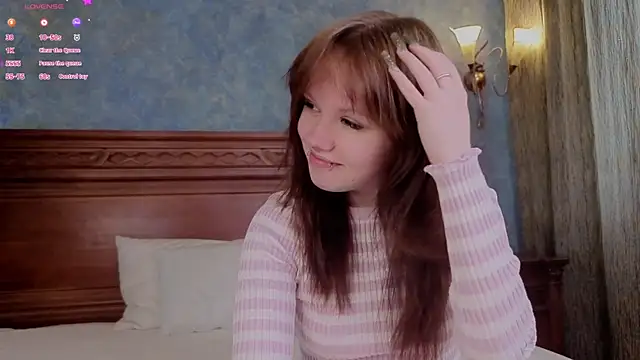 LeahAllsop online show from June 1, 2:24 am