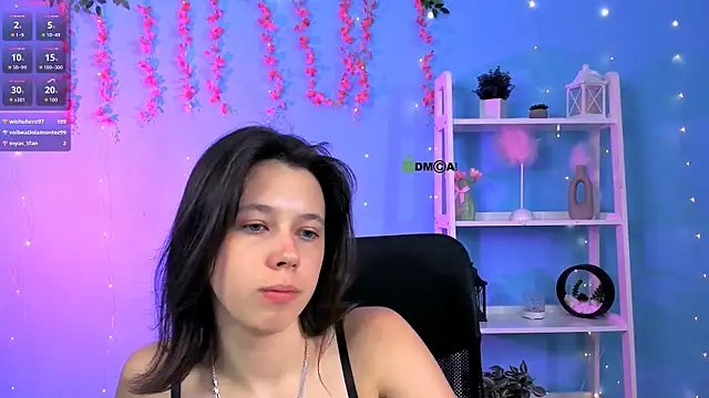aria wild  online show from July 19, 10:24 pm