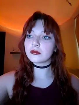 Snapshot of VelvetEve chatting on March 3, 5:35 am VelvetEve online show from March 3, 5:35 am